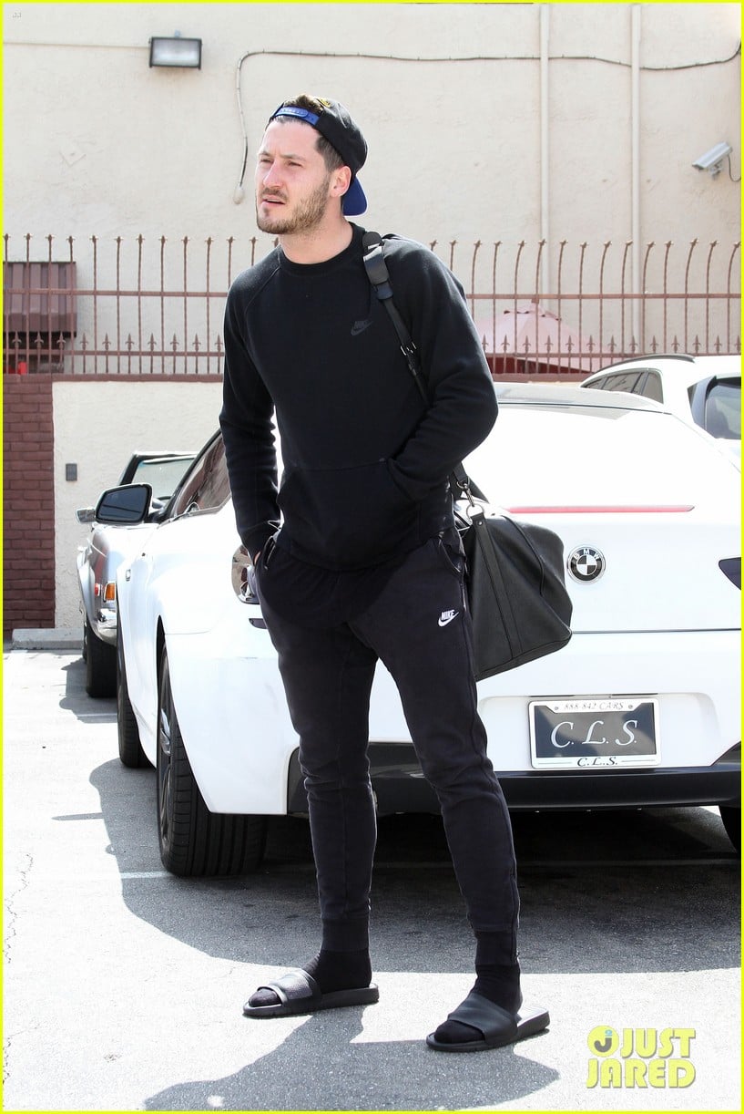 Rumer Willis Wants To ReDo Her 'Twin' Photo With Mom Demi Moore