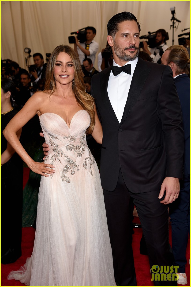 Sofia Vergara & Joe Manganiello Attend First Met Gala As a Couple