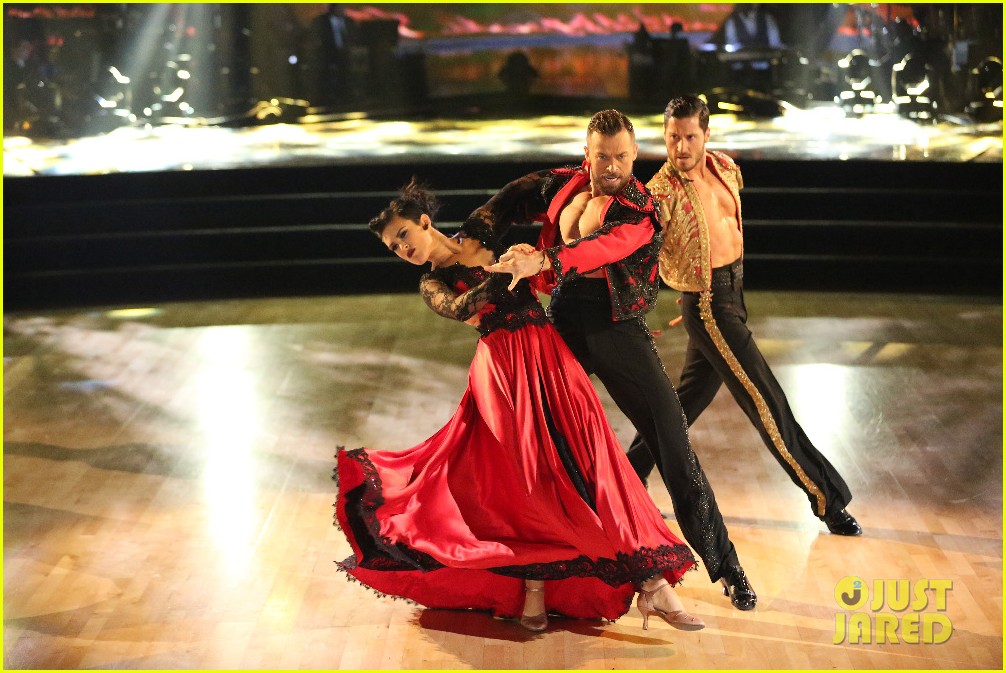 Rumer Willis & Val Chmerkovskiy Head To SemiFinals On 'Dancing With