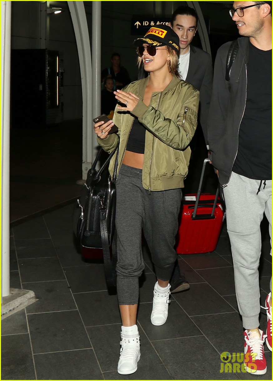 Justin Bieber Travels Down to Sydney for Hillsong Church Photo 3404165