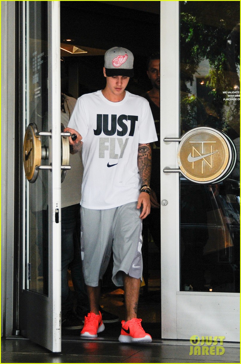 Justin Bieber Teases &lsquo;Where Are U Now&rsquo; Video - Watch The Sneak Peeks