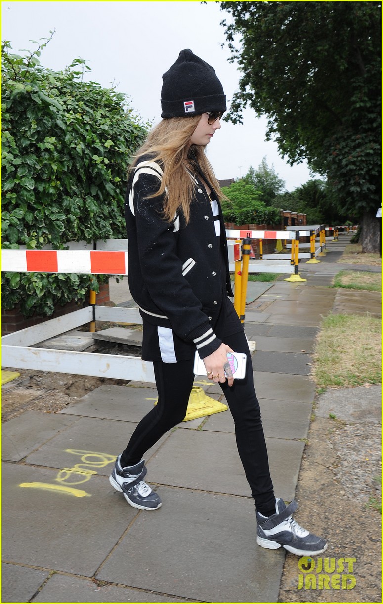 Full Sized Photo of cara delevingne nat wolff makes job easy night out