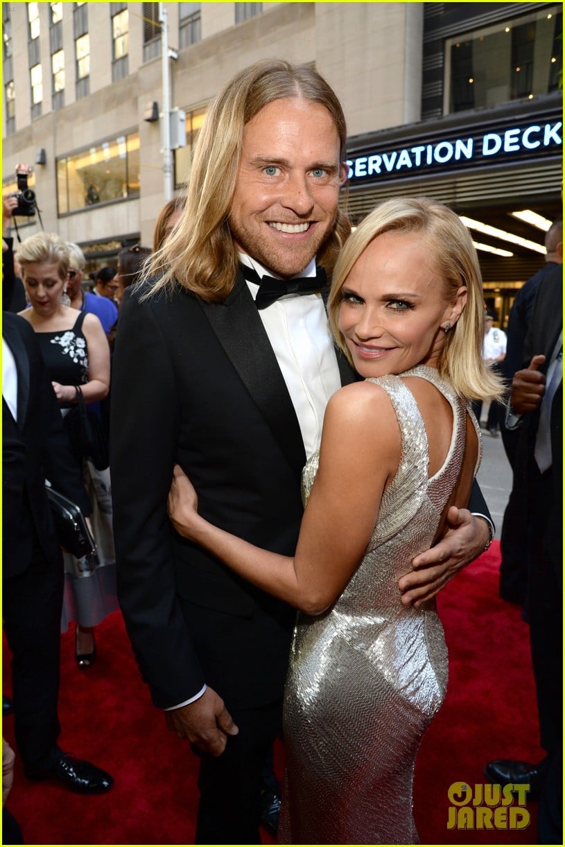 kristin chenoweth brings new boyfriend andrew pruett to tony awards 2015 photo 3388209 2015 tony awards andrew pruett kristin chenoweth tony awards pictures just jared