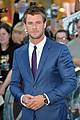 chris hemsworth joins ghostbusters as receptionist 07