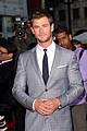 chris hemsworth joins ghostbusters as receptionist 29