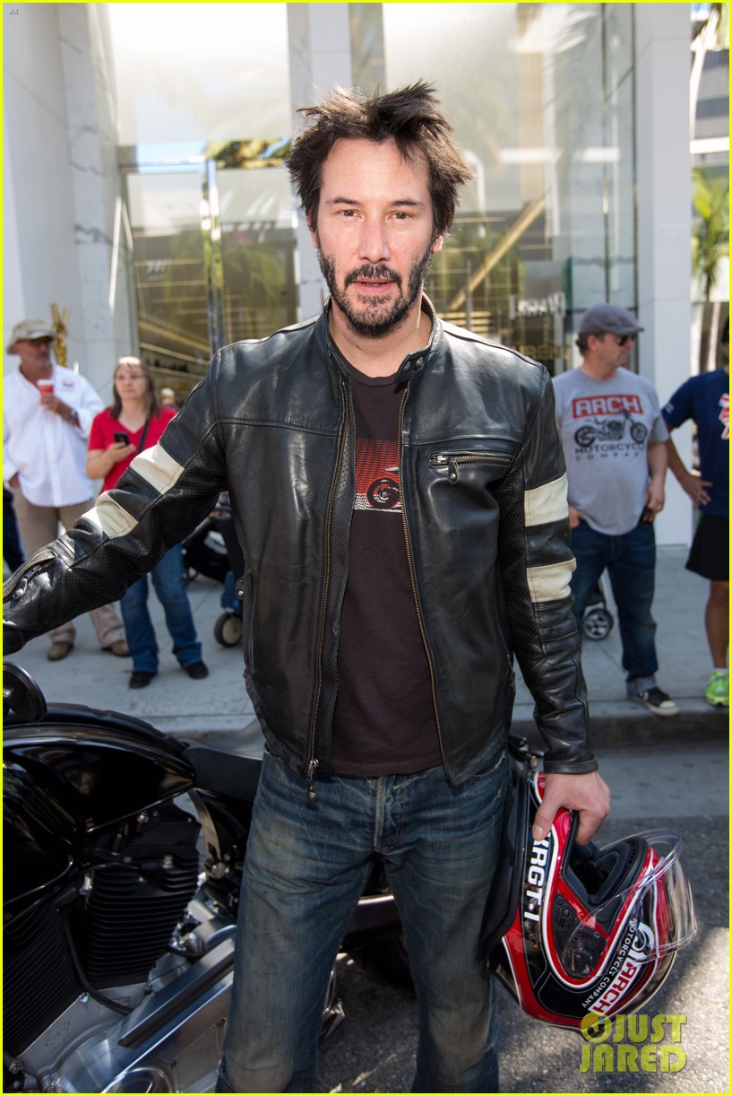 Keanu Reeves Gets Mistaken For Mark Wahlberg in 'Funny or Die' Video