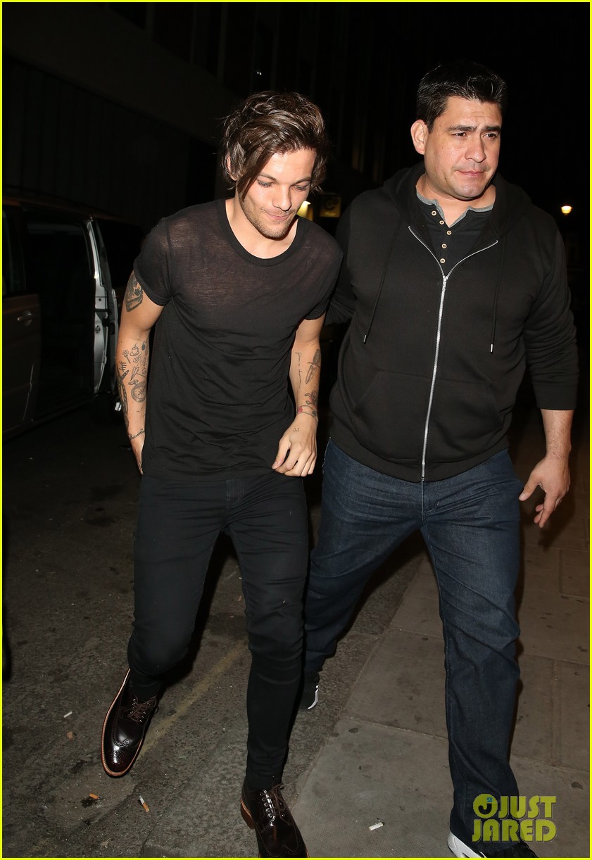 One Direction's Louis Tomlinson Smells Like Fast Food Photo 3401926