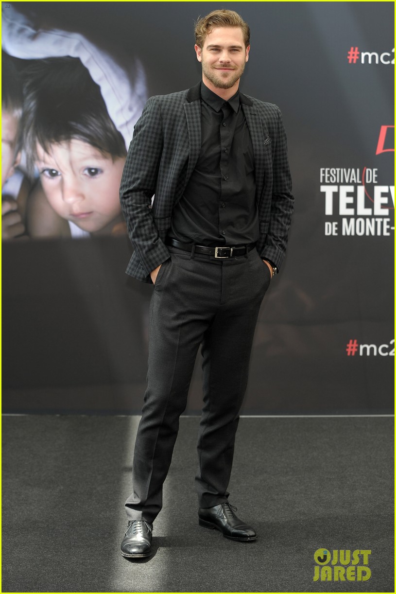 Watch Matt McGorry's Dance Shirtless to 'Hollaback Girl' on