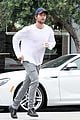 patrick schwarzenegger u2 concert mom errands 13