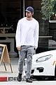 patrick schwarzenegger u2 concert mom errands 18