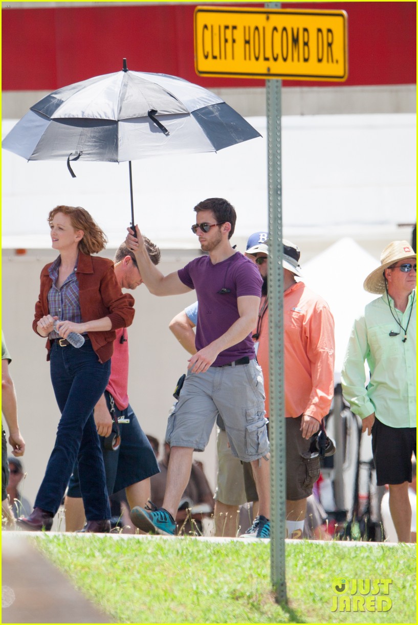 Tom Cruise Teams Up With Jayma Mays for 'Mena' Filming Photo 3388124