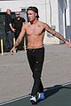 justin bieber shirtless skateboarding 22