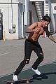 justin bieber shirtless skateboarding 27