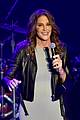 caitlyn jenner makes surprise appearance on stage at boy george concert 02