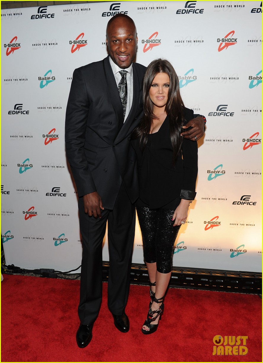 Khloe Kardashian & Lamar Odom Finally Sign Divorce Papers Photo