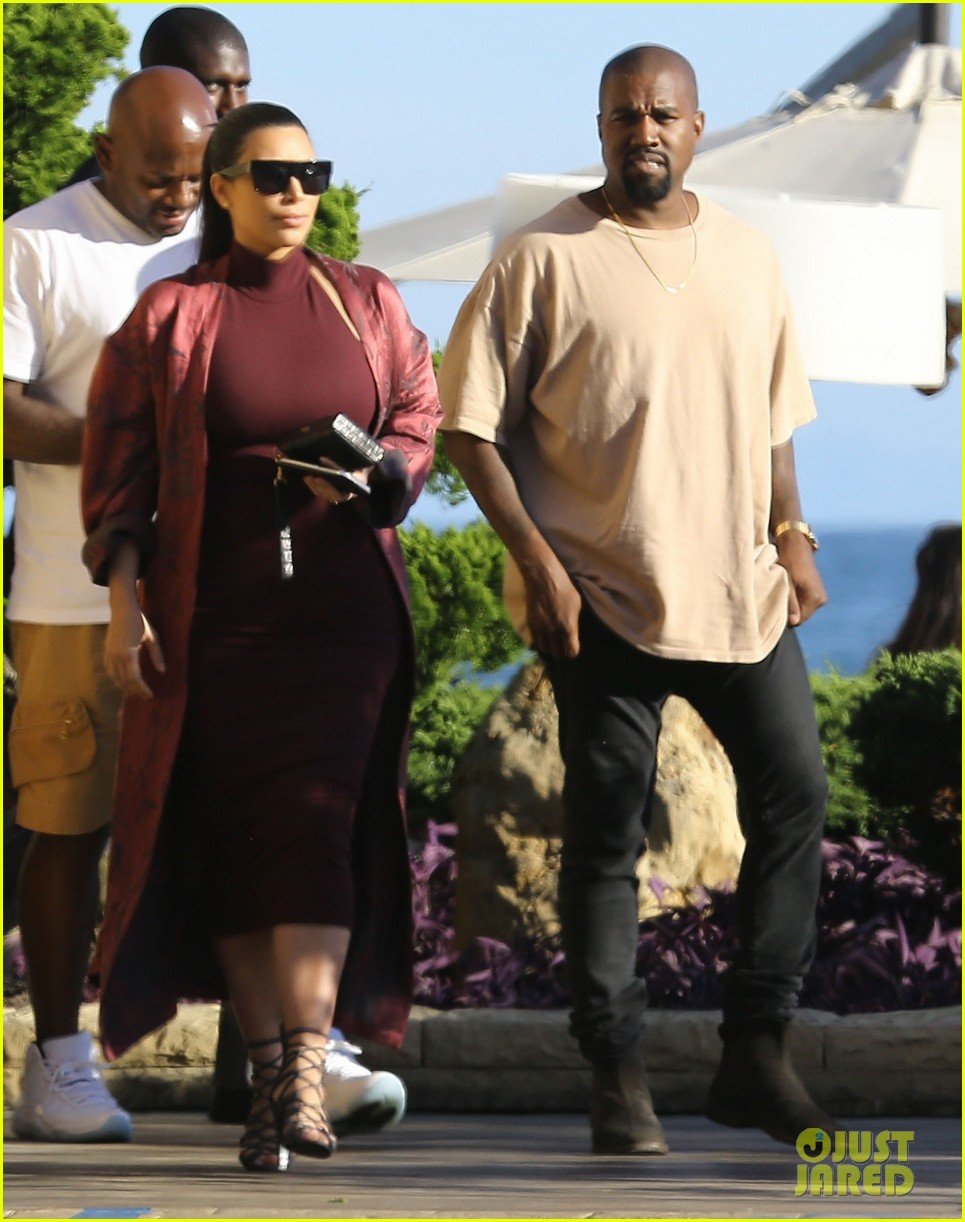 Kim Kardashian Shows Off Her Growing Baby Bump at Lunch With Kanye West