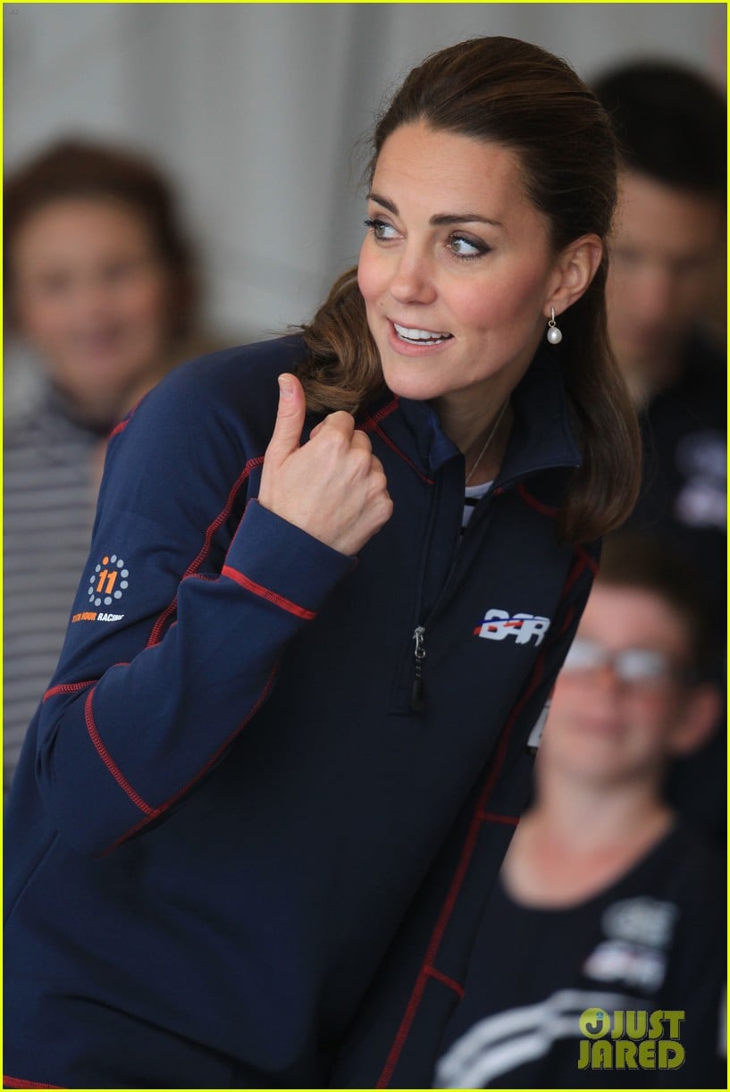 Kate Middleton & Prince William Get Caught in the Rain at America's Cup