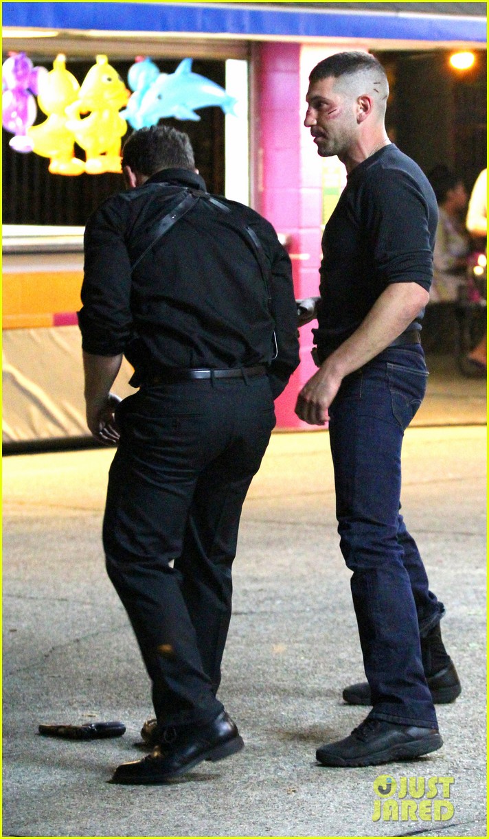 Jon Bernthal Films a Brutal Fight Scene for #39 Daredevil #39 : Photo 3433554