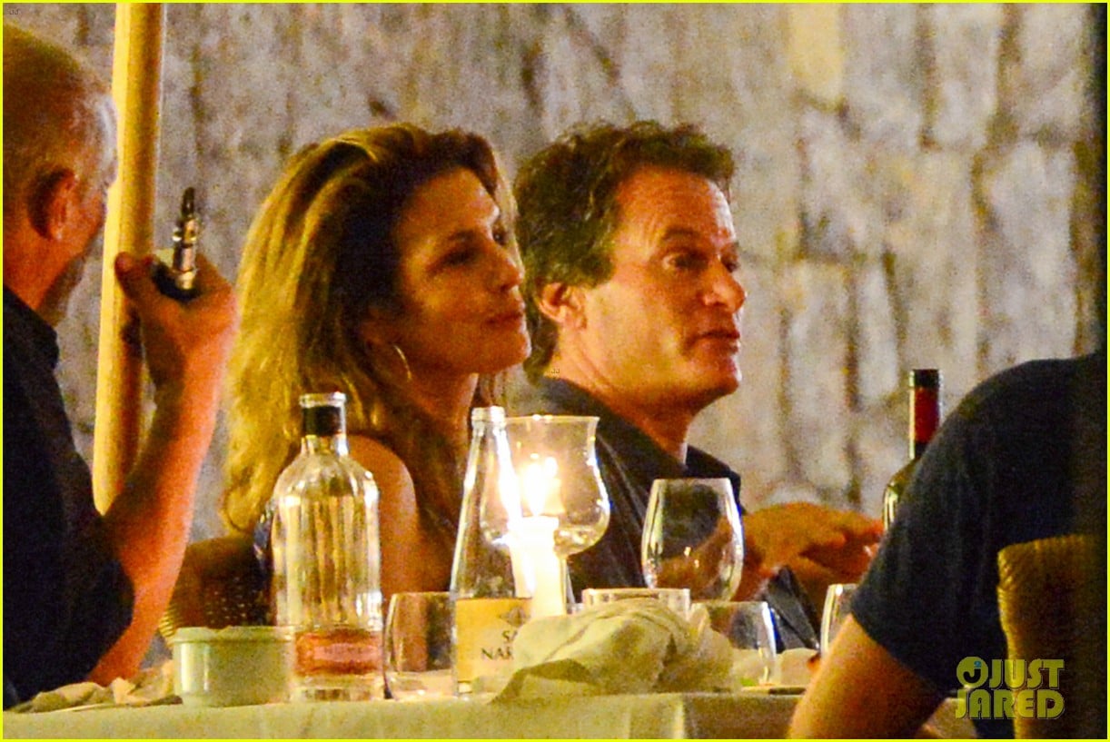 & Amal Clooney Double Date With Cindy Crawford & Rande Gerber in