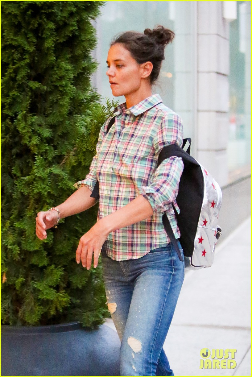 Katie Holmes Is Missing Some Teeth for Her New Movie! Photo 3433022