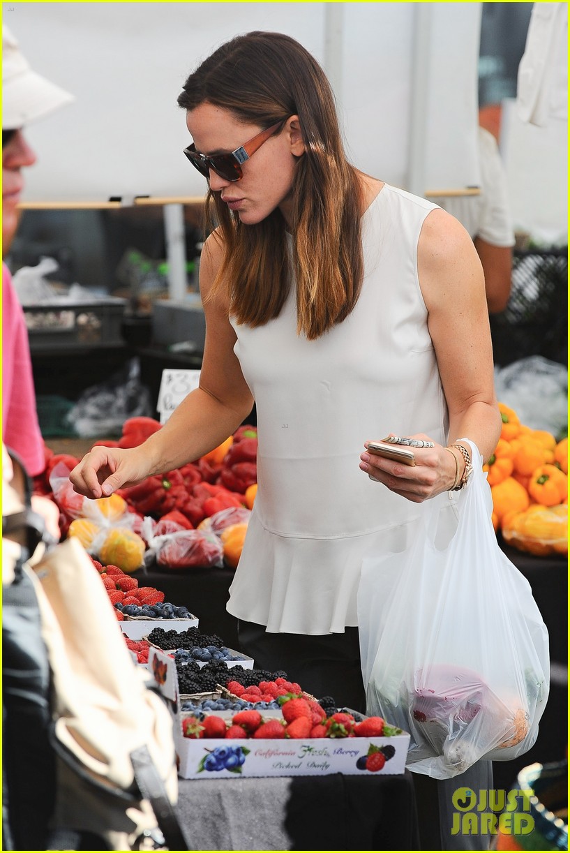 Jennifer Garner 'Rethinking' Living Situation with Ben Affleck (Report