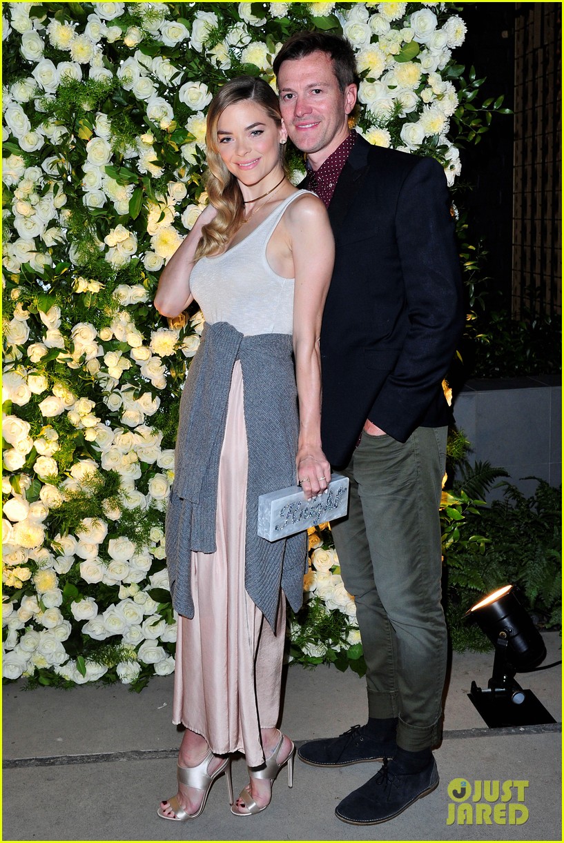 Jaime King Has Her First Big Night Out After Giving Birth! Photo