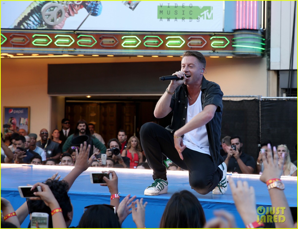 Macklemore & Ryan Lewis Bring New