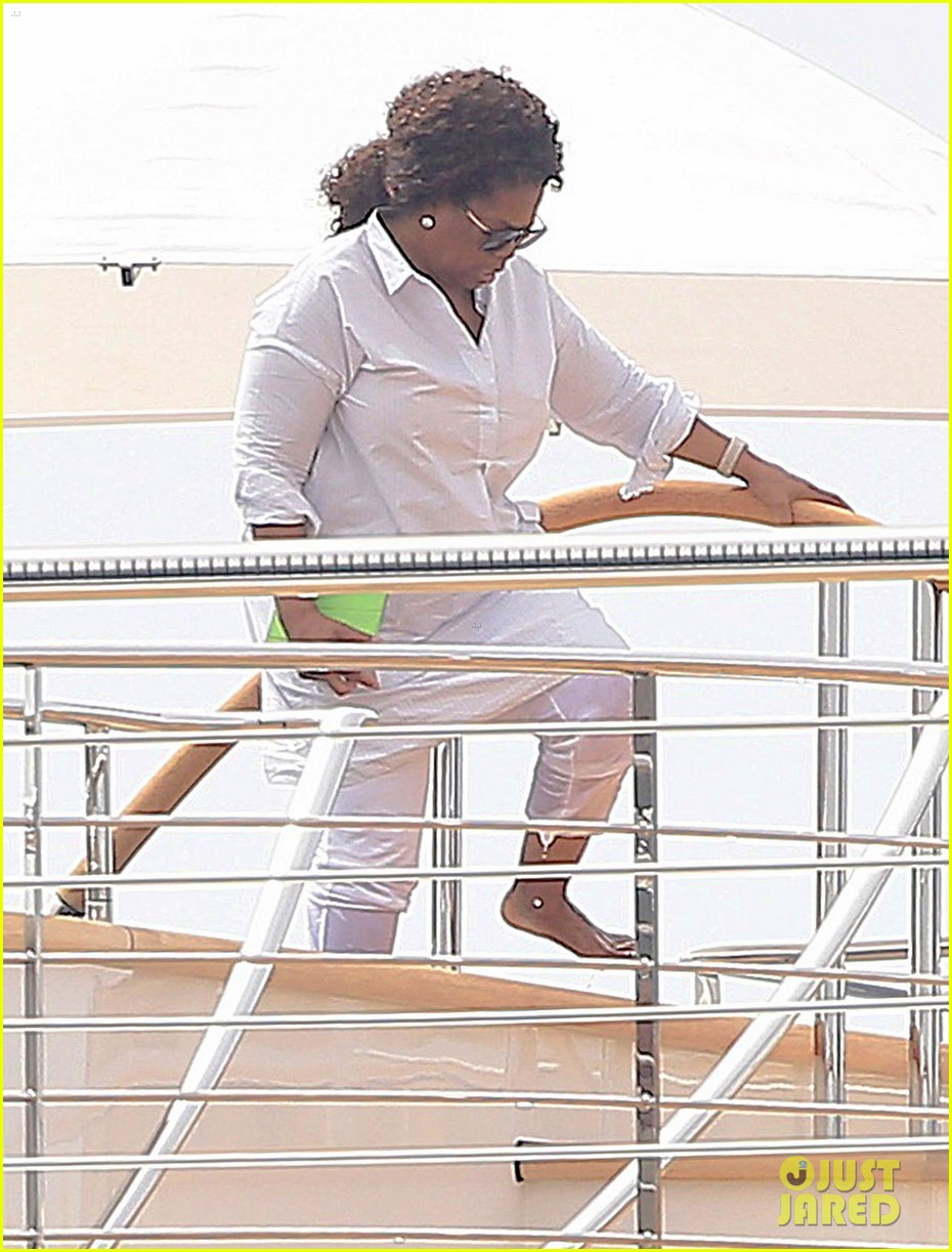 Oprah Winfrey & Gayle King Go On Vacation with Royalty! Photo 3432897