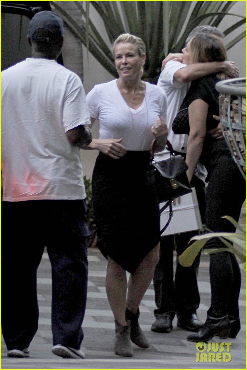 Charlize Theron Hosts 40th Birthday Bash With Emily Blunt, Chelsea(02)