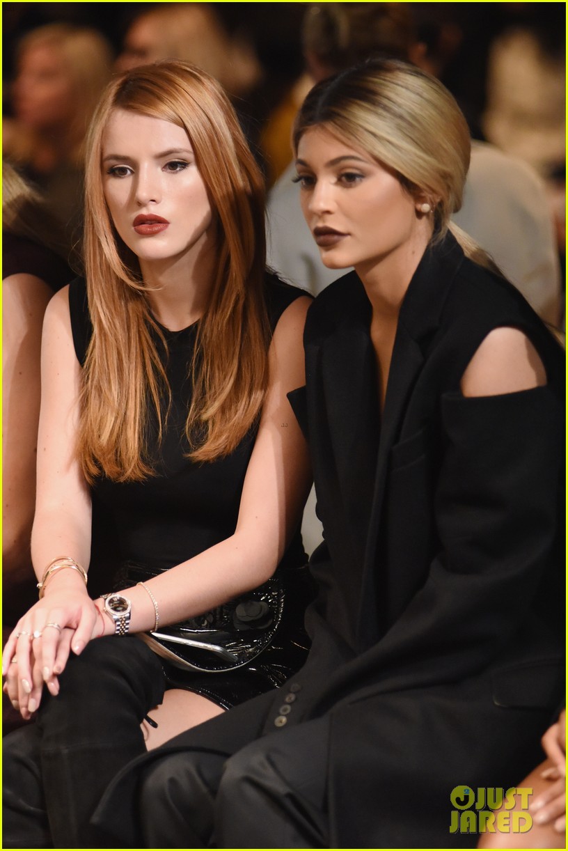 Kylie Jenner Sits With Bella Thorne at Vera Wang Show: Photo 3461798 | 2015  New York Fashion Week Fall, Bella Thorne, Kylie Jenner, Magazine, Rita Ora,  Serayah Pictures | Just Jared