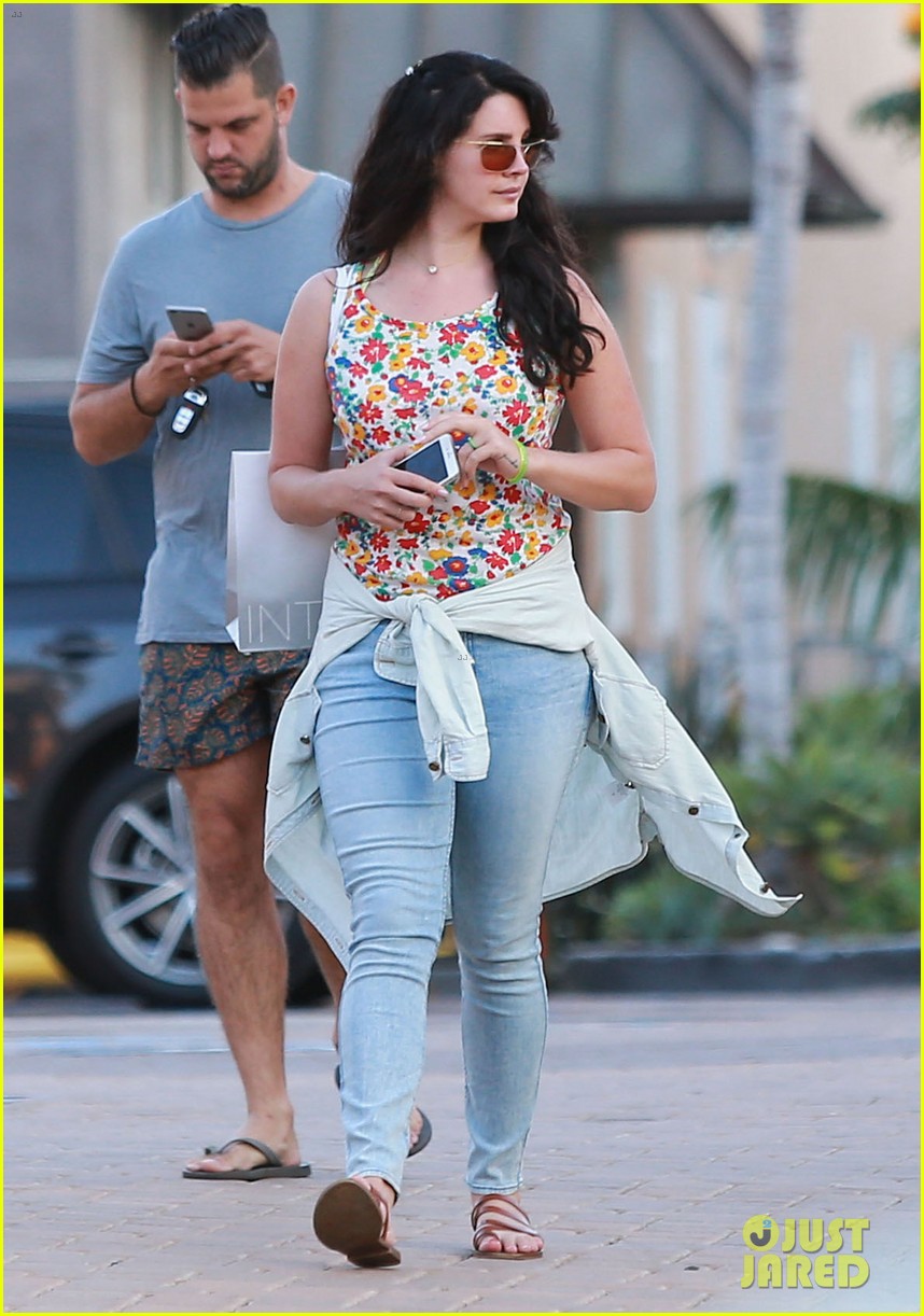 Lana Del Rey Reminds James Franco Why He Loves L.A. Photo 3453834