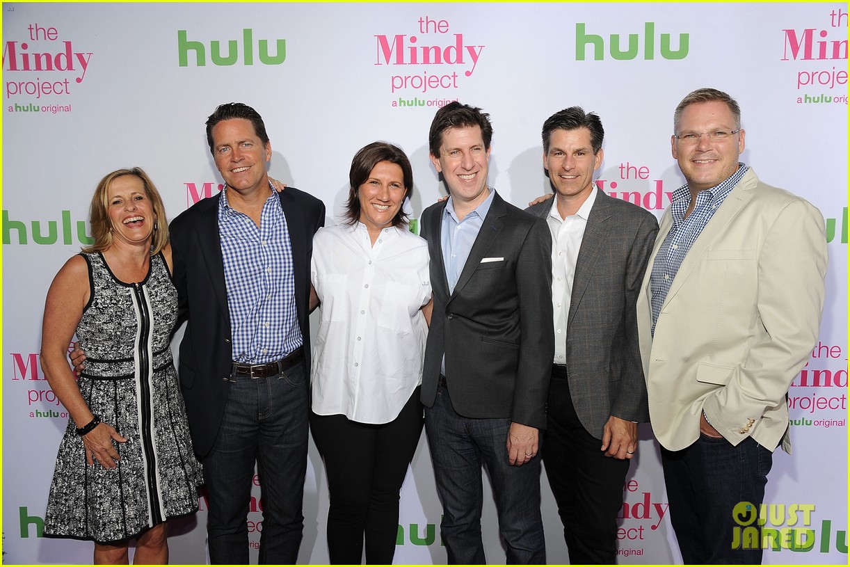 Mindy Kaling Premieres 'Mindy Project' Season Four With Hulu Photo(02)