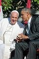 president obama welcomes pope francis to the white house 03
