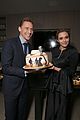 elizabeth olsen denies tom hiddleston dating rumors 05