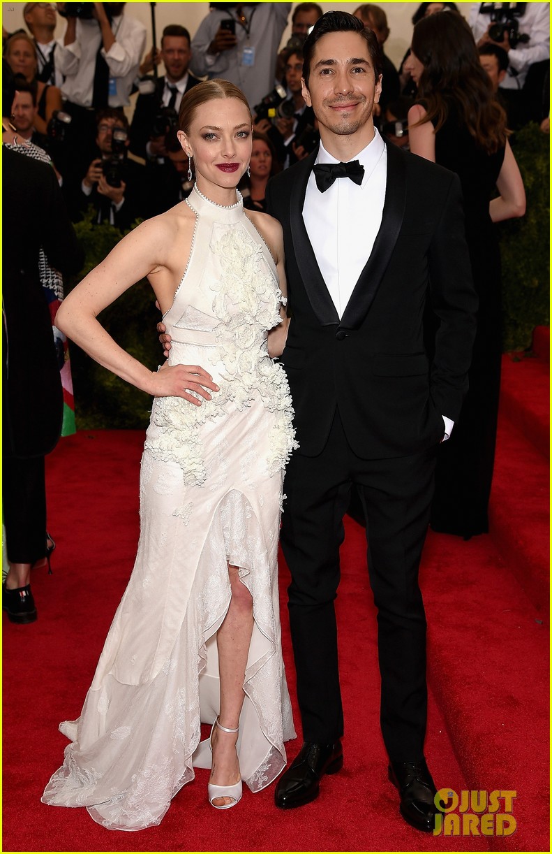 Amanda Seyfried & Justin Long Split After Two Years of Dating Photo(02)