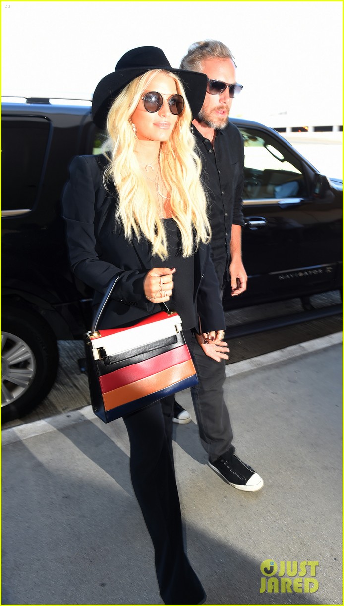 Photo jessica simpson still has daisy dukes red boots 16 Photo 3454514 Just Jared