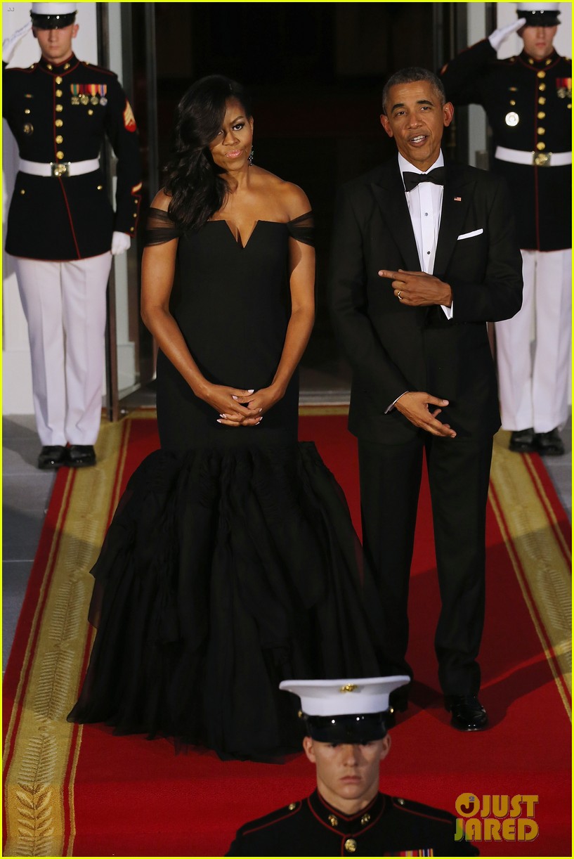 Photo mark zuckerberg pregnant wife priscilla chan attend state dinner