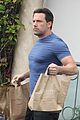 ben afflecks muscles are pumped up during grocery run with jennifer garner 04