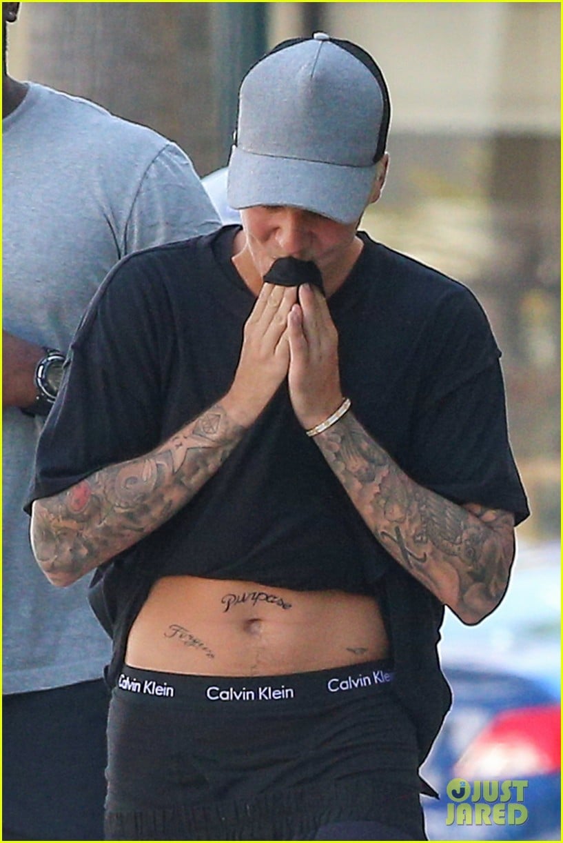 Justin Bieber Steps Out After NSFW Photos Surface: Photo 3479207