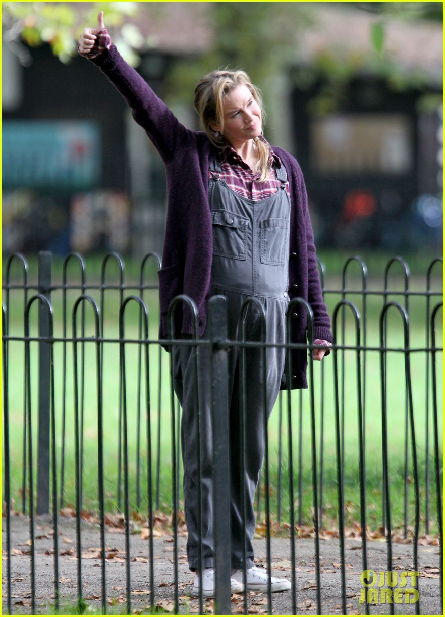 Colin Firth Films 'Bridget Jones's Baby' First Look Photos! Photo