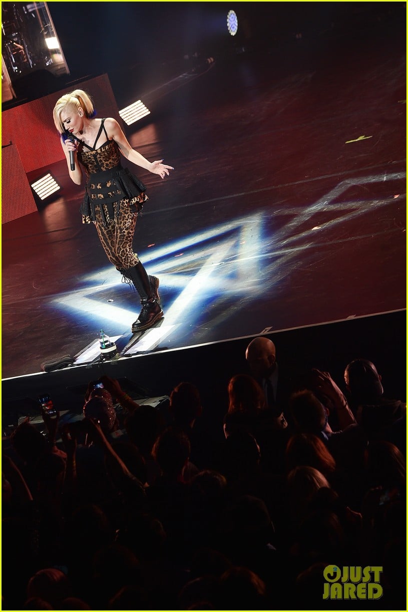 Gwen Stefani Debuts Ballad 'Used to Love You' After Split from Gavin