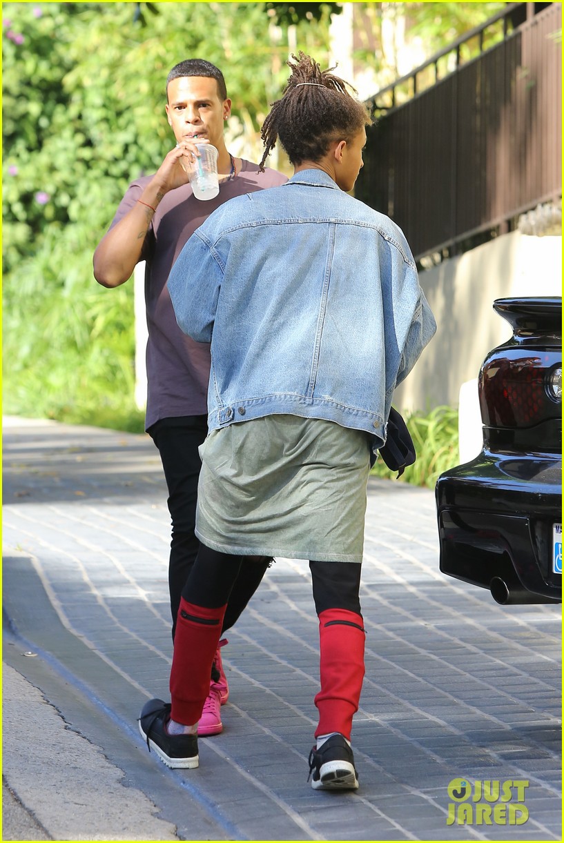 Jaden Smith Downs Boxed Water While Out with Friends Photo 3480566 Jaden Smith Photos Just