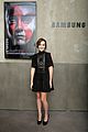 jena malone flaunt feature stand mockingjay samsung 17