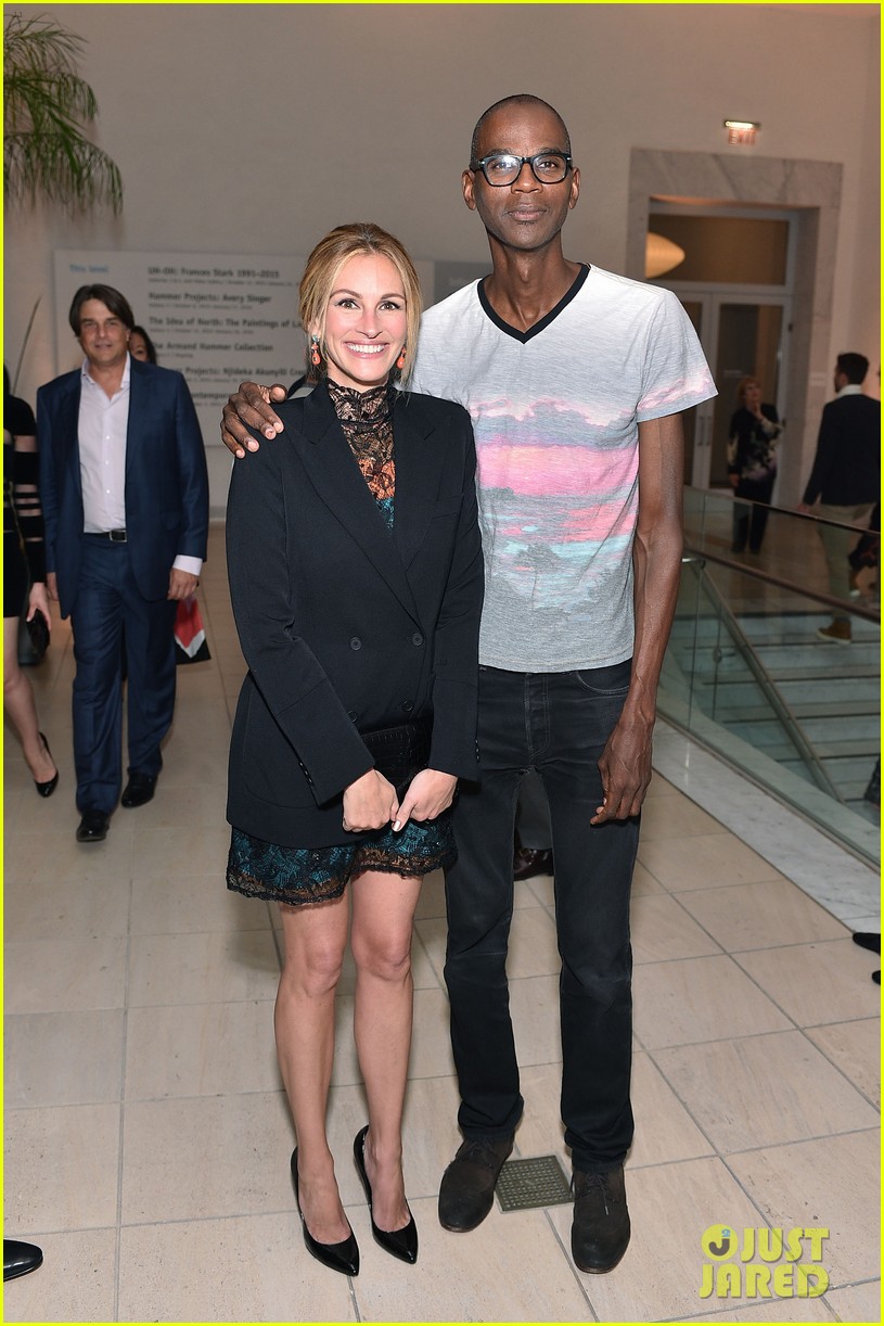 Photo: julia roberts matt bomer hammer museum gala 09 | Photo 3481606