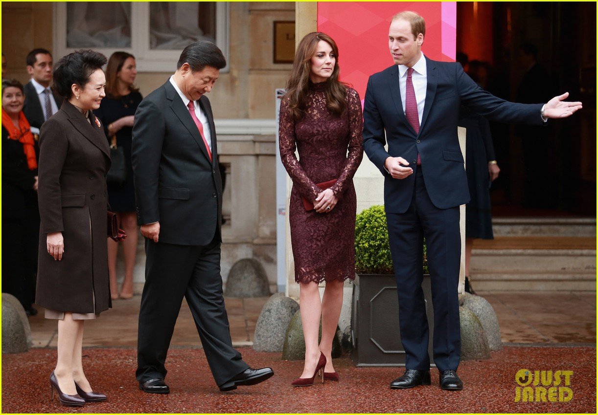 Kate Middleton Stuns in This Lacy Purple Dress Photo 3487901 Kate