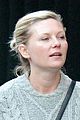 kirsten dunst arrives at the airport in style 08