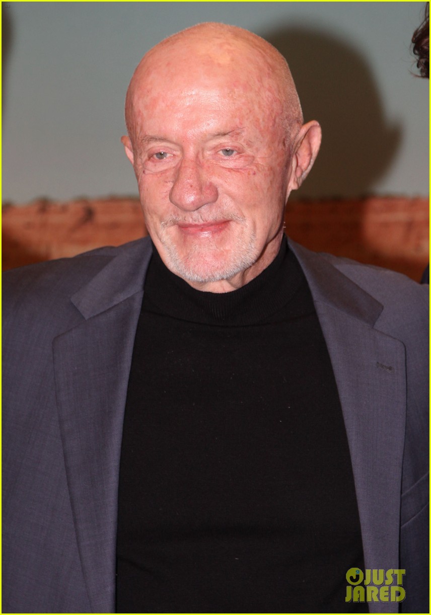 'Breaking Bad' Cast Gathers to Donate the Show's Famous Items Photo