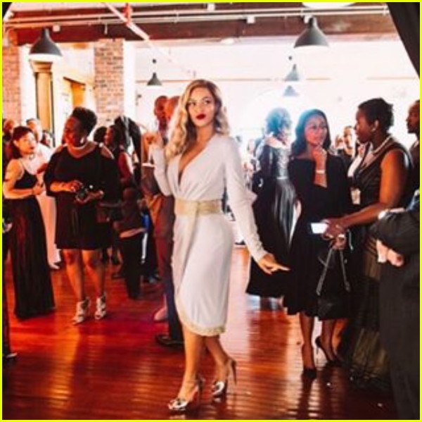 Beyonce & Blue Ivy Dance Together in Super Sweet Photos Photo 3509367(02)