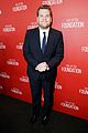 leonardo dicaprio is the man of the hour at sag gala 2015 17