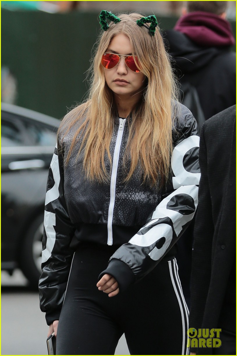 Gigi Hadid Turns Into A Cute Kitty Cat For Halloween Photo 3496879